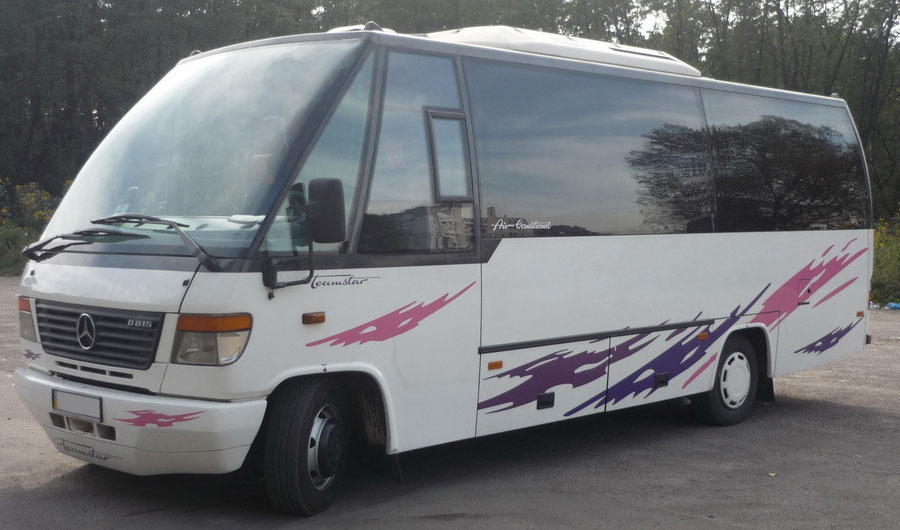 Автобус на весілля Mercedes-Benz. Прокат автобуса на весілля у Львові.