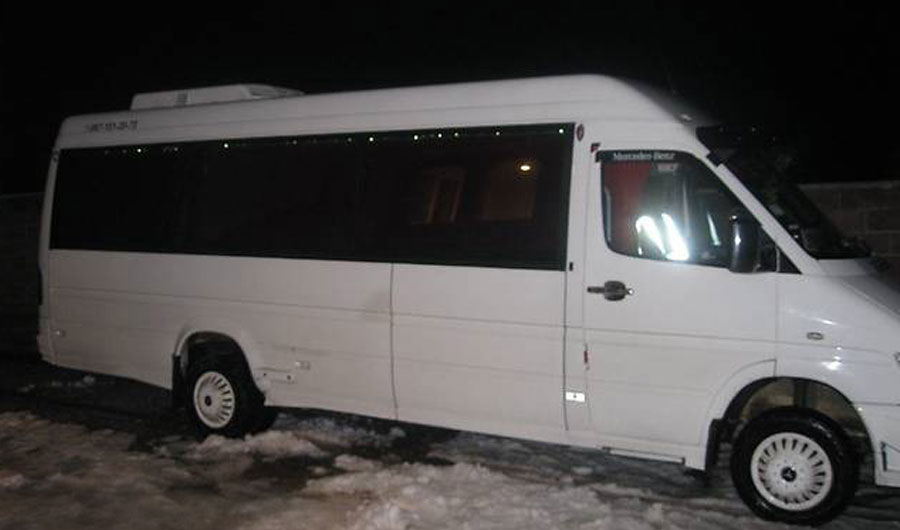 Прокат автобуса на весілля Mercedes-Benz Sprinter. Мікроавтобус на прокат у Львові