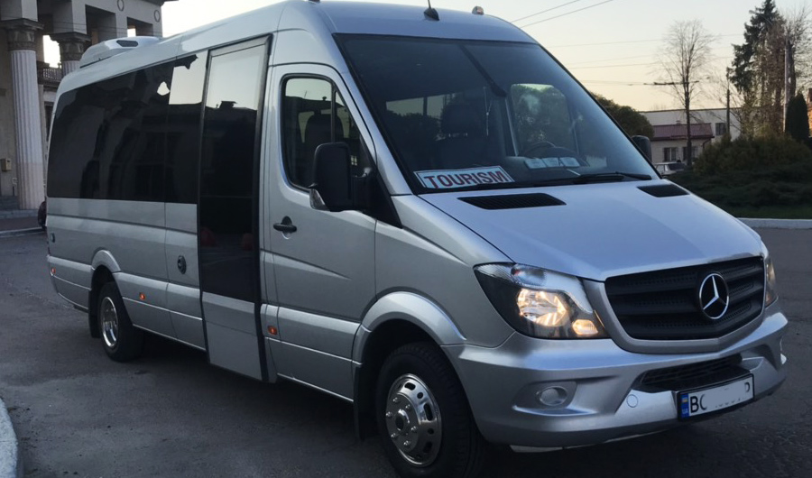 Весільний мікроавтобус Mercedes-Benz Sprinter (VIP) на 20 осіб. Оренда автобуса на весілля у Львові.
