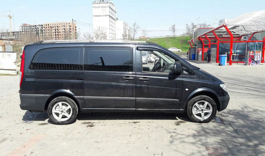 Мікроавтобус на весілля Mercedes-Benz Vito. Прокат автобуса на весілля у Львові