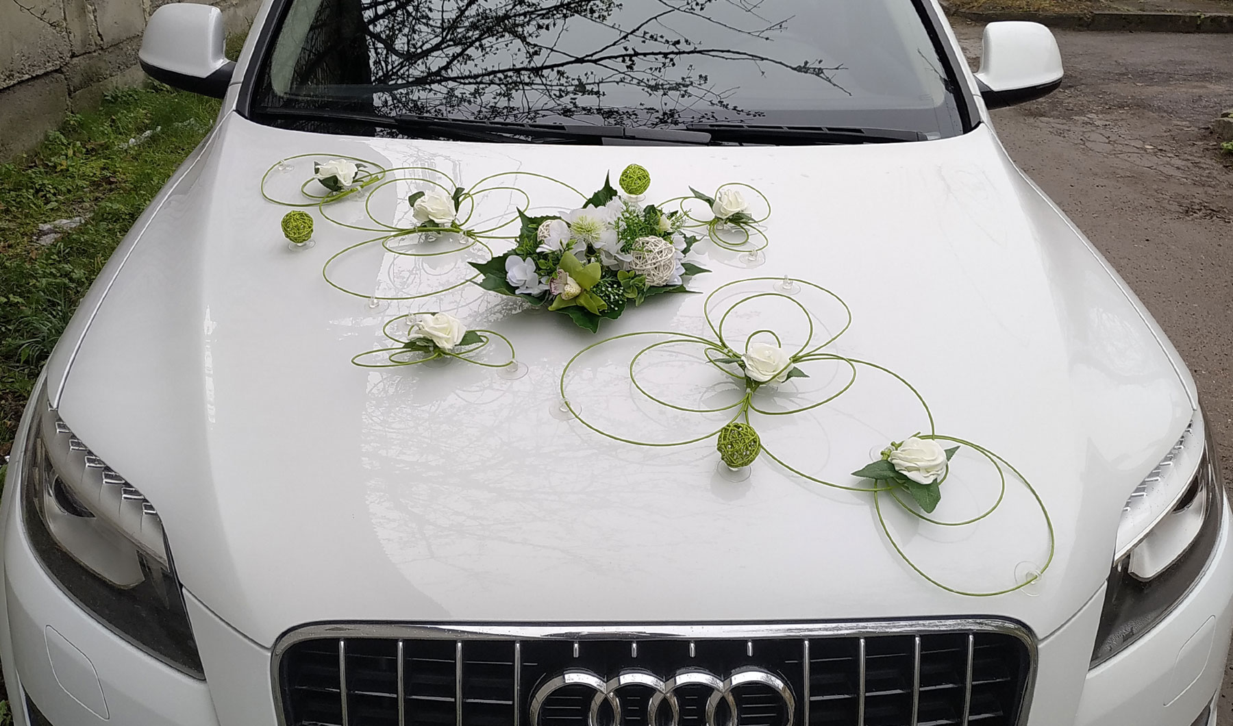 Квіткова перлина - весільні прикраси на авто. Весільний декор на прокат у Львові