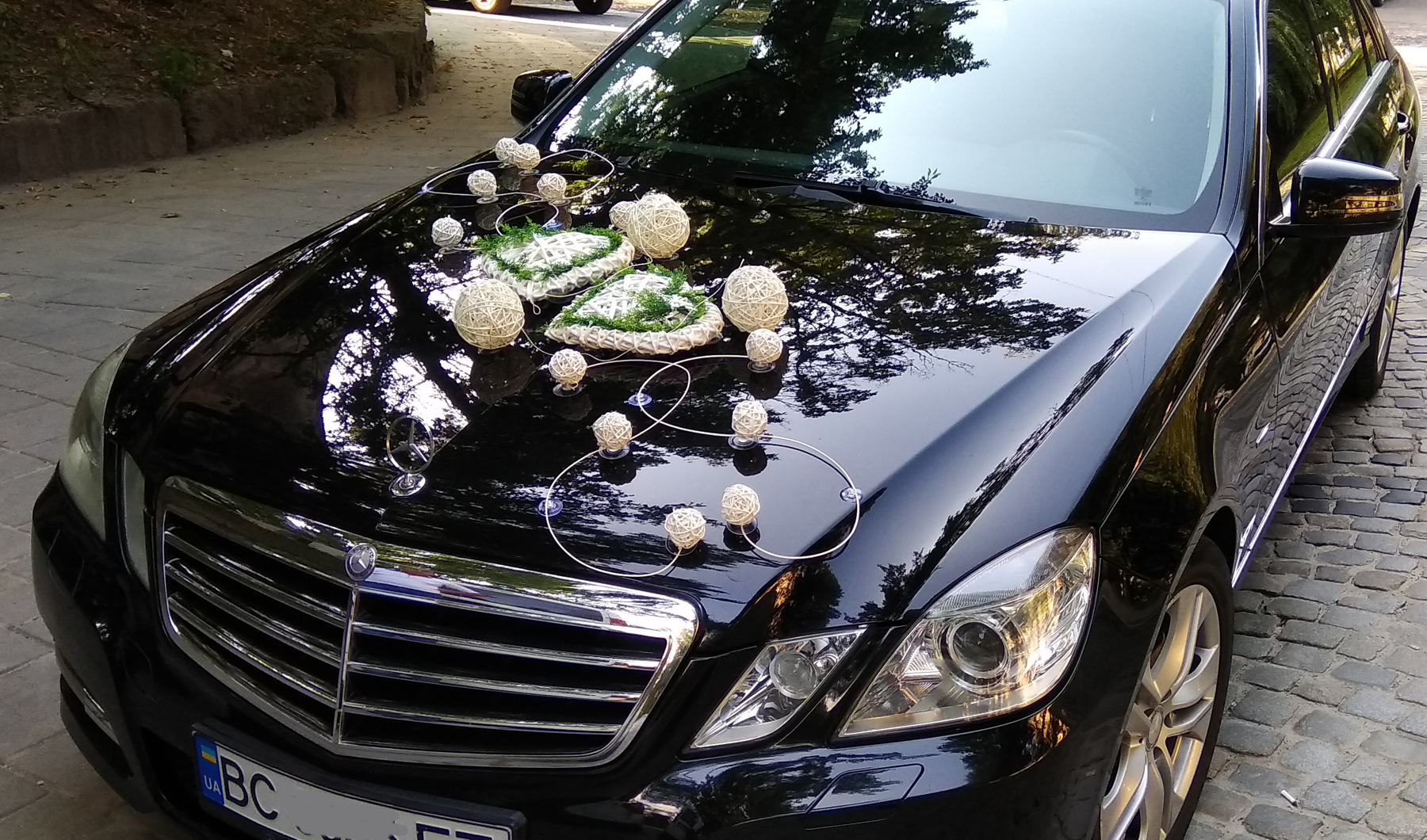 Весільні прикраси нарокат TI AMO (2 або 3 серця). Декор на весільні машини у Львові