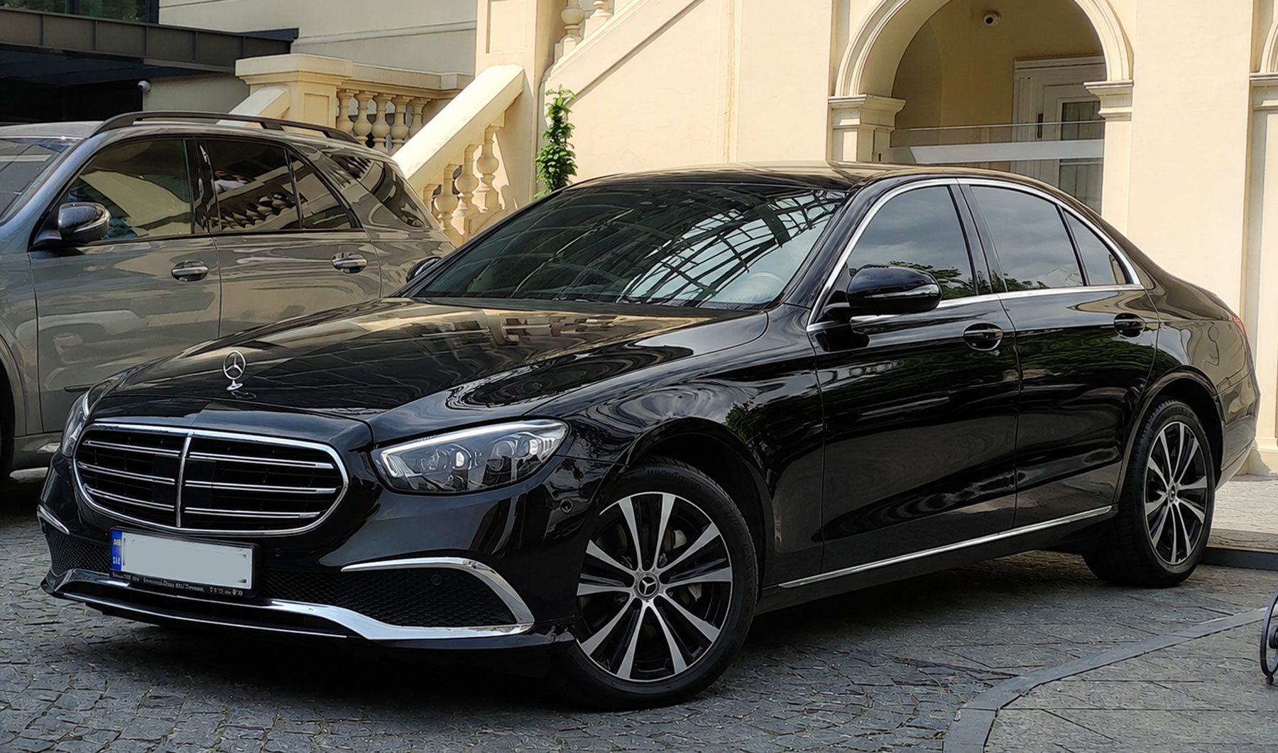 Авто на весілля Mercedes-Benz w213 рестайлінг.