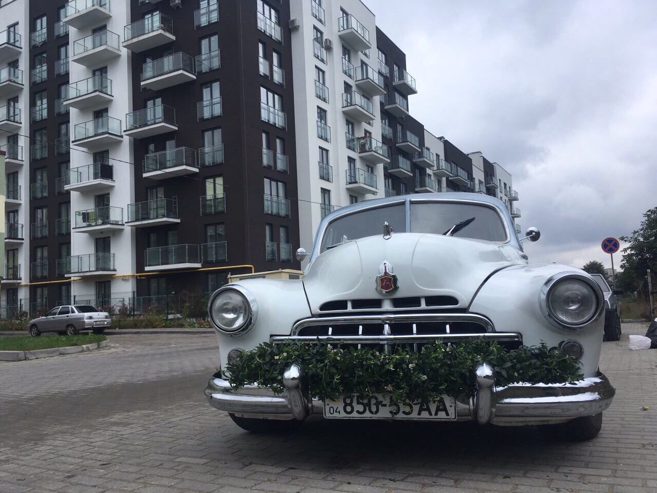 Ретро Авто на весілля у Львові —— Оренда ретроавтомобілів